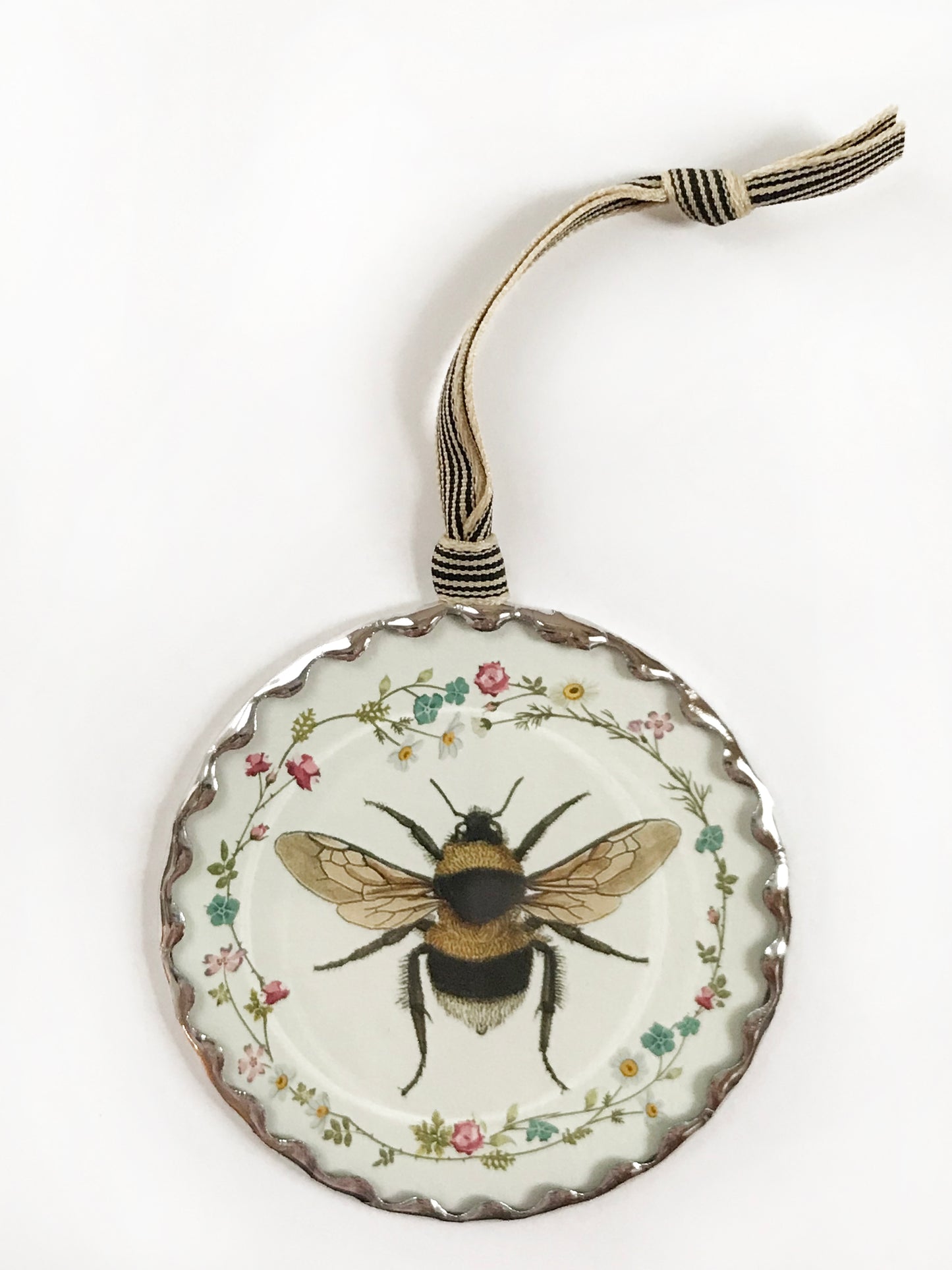 Flower bee